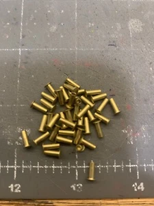 Gi Joe Brass Remaches Nuevos 25 piezas Remaches de brazo Figuras de acción 1982 1983 1984 1984 Lote de piezas - Imagen 1 de 5