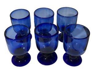 Set aus 6 kobaltblauen mundgeblasenen 6" hohen Glaskelchen wunderschön - Bild 1 von 3