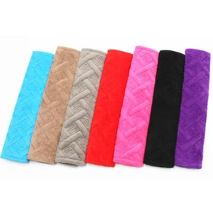 1 Stück Bequeme Sicherheitsgurtbezüge Plüsch Auto Schulterpolster Auto Innenraum Zubehör - Bild 1 von 18