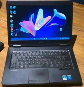 Dell Latitude E5440 Intel Core i5 8 RAM 128 GB SSD CAM WIFI MODEM HSPA 4G WIN11 - Afbeelding 1 van 5