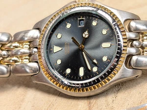Mens Citizen two tone quartz wrist watch 5510-f52665 date calendar gold bezel - Imagen 1 de 12