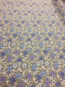 Tessuto floreale 100% cotone - Foto 1 di 3