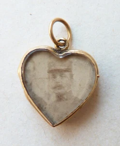 Petit pendentif porte-photo coeur OR massif vers 1900 gold heart reliquary - Picture 1 of 4