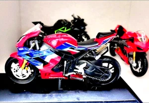 Maisto 1:18 HONDA CBR1000RR-R Fireblade-SP Motorcycle Model Diecast MOTOGP Toy - Picture 1 of 18