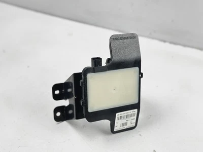 2016-2018 HYUNDAI TUSCON REAR LH BLIND SPOT SENSOR RADAR MODULE OEM 95811-D3000 - Image 1 of 4