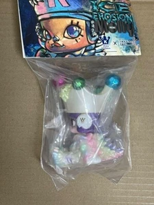 Kennyswork Kenny Wong Instinctoy Mini Erosion Ice Molly 2do Color Fantasía - Imagen 1 de 2