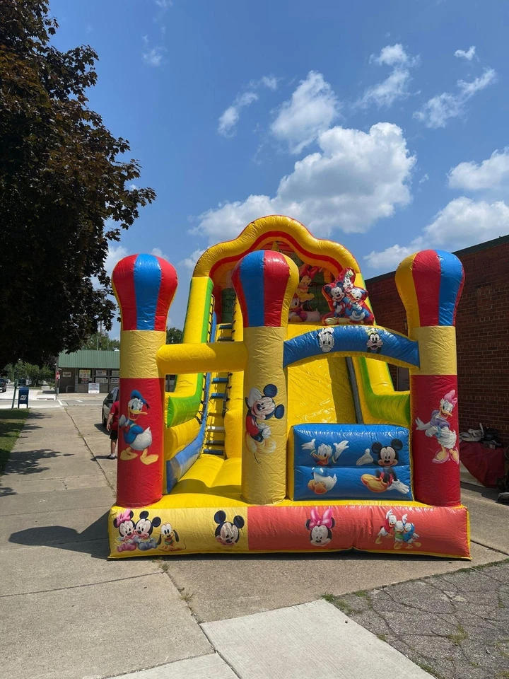 Globo inflable comercial Mickey casa de rebote 29x15x22 PVC Foto 1 de 2