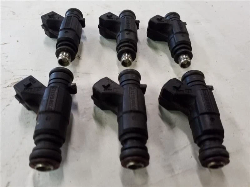 Juego de inyectores de combustible - Cantidad de 6 | Se adapta a Mercedes Benz E320 ML320 CLK320 1998-2005 Foto 1 de 4