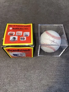 Reggie Jackson Autograph Baseball New York Yankees - Picture 1 of 8