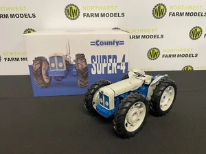 UNIVERSAL HOBBIES 2781 1:16 SCALE COUNTY SUPER 4 TRACTOR - Picture 1 of 6