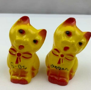 Yellow Celluloid Plastic Cute Kitchy Cat Kitten Salt & Pepper Shakers 1950s - Picture 1 of 3