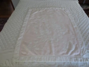 De colección. MANTA DE ALGODÓN ROSA PÁLIDO BEBÉ/CUNA FAMILIA PATO DISNEY - 33" X 43" - Imagen 1 de 7