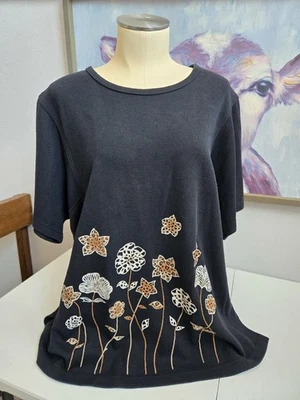 Teddi Women's 1X Black Floral Animal Print Graphic Ribbed Short Sleeve T-Shirt - Image 1 of 4