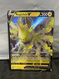 Regieleki V 057/195 SWSH Silberner Sturm Ultra Rare Holo Pokémon TCG 2022 NM - Bild 1 von 3