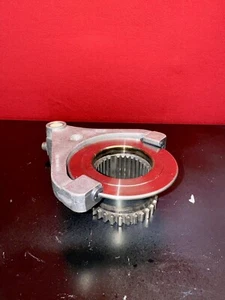 2017-UP 44-46/ 44-47 TRANSFER CASE FORK, CASTING #: 44-00-096-003 - Picture 1 of 8