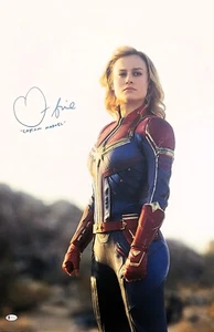 BRIE LARSON Signed Auto "CAPTAIN MARVEL" Movie 20x30 Photo Beckett BAS Witness - Picture 1 of 3