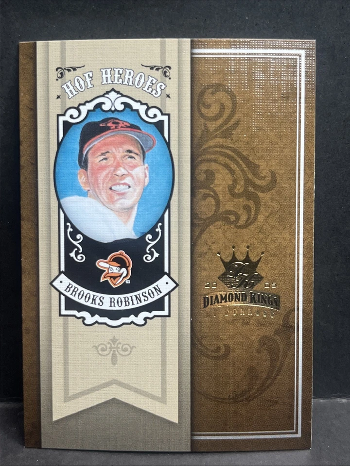 2005 Donruss Diamond Kings HOF Heroes #HH-2 Brooks Robinson - Image 1 of 3