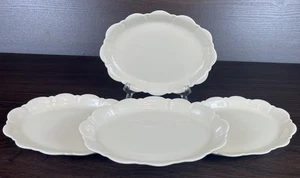 4 platos festoneados pequeños ovalados de porcelana marfil de 7 1/2” X 5 1/2” - Imagen 1 de 9