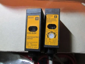 Interruptor fotoeléctrico OMRON E3S-2E4 (E3S-2DE4+E3S-2LE4) nuevo en caja - Imagen 1 de 3