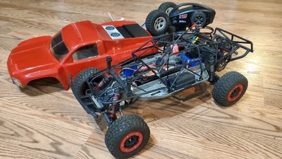 Traxxas SLASH VXL 2WD Brushless 3S Proline Body Roll Cage Battery Charger RTR RC - Image 1 of 4