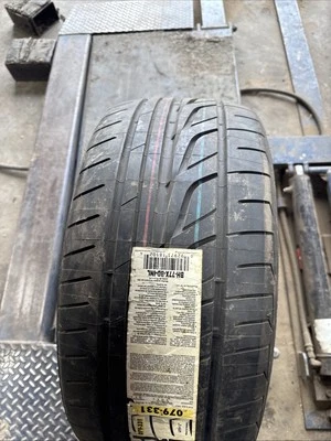 单,全新-245/35R19 普利司通 Potenza RE760 运动 93W 8/32 点 5115 — 第 1/4 张图片