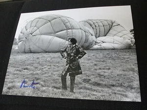 CHRISTO signed 8x11 autograph ART Photo InPerson 2019 in Berlin SCARCE!! - Foto 1 di 1