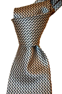 $250 NWT TOM FORD Black & White Zig Zag men's 3.75" woven silk neck Tie Italy - Imagem 1 de 4