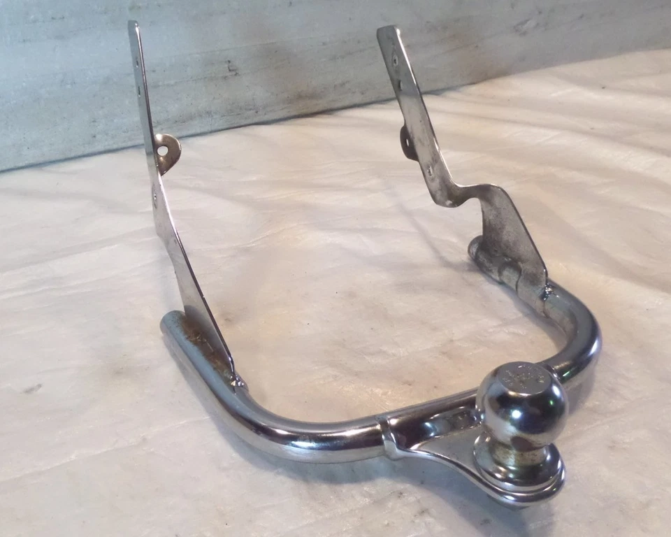 Enganche de remolque cromado Bent Harley Davidson Touring Road King & Electra Glide Foto 1 de 4