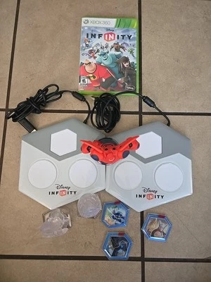 Disney Infinity 2.0 Xbox 360 Lot With CIB Game, Base, BAYMAX + Figures - Tested - Image 1 of 4