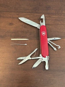 Victorinox Super Tinker Swiss Army Knife Red Scissors - Very Good FREE SHIPPING! - Picture 1 of 10