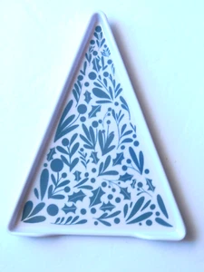 Thyme & Table Spoon Rest White w/ Teal Green Holly Leaves Christmas Tree - Picture 1 of 5