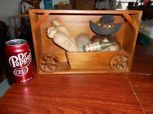 Bacardi Rum Werbung Shadow Box Cowboy trinkt im Wagen Western - Bild 1 von 8