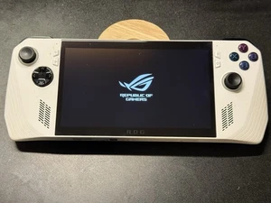 ASUS ROG Ally 7" Handheld Gaming PC RC71L - Afbeelding 1 van 5