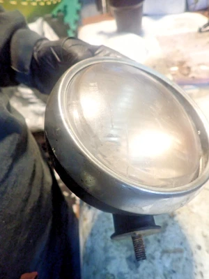 1978 年雅马哈 IT 400 车头灯桶/前灯外壳 — 第 1/4 张图片