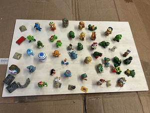 LOT 40 PIECES SURPRISE KINDER 90'S FERRERO - Picture 1 of 4