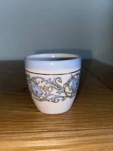 J & G Meakin Sol Egg Cup Blue Scroll pattern Excellent Condition - Picture 1 of 5