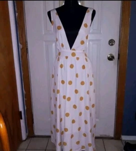 Vintage Style 1950s White Dess With Gold Polkadots - Picture 1 of 2