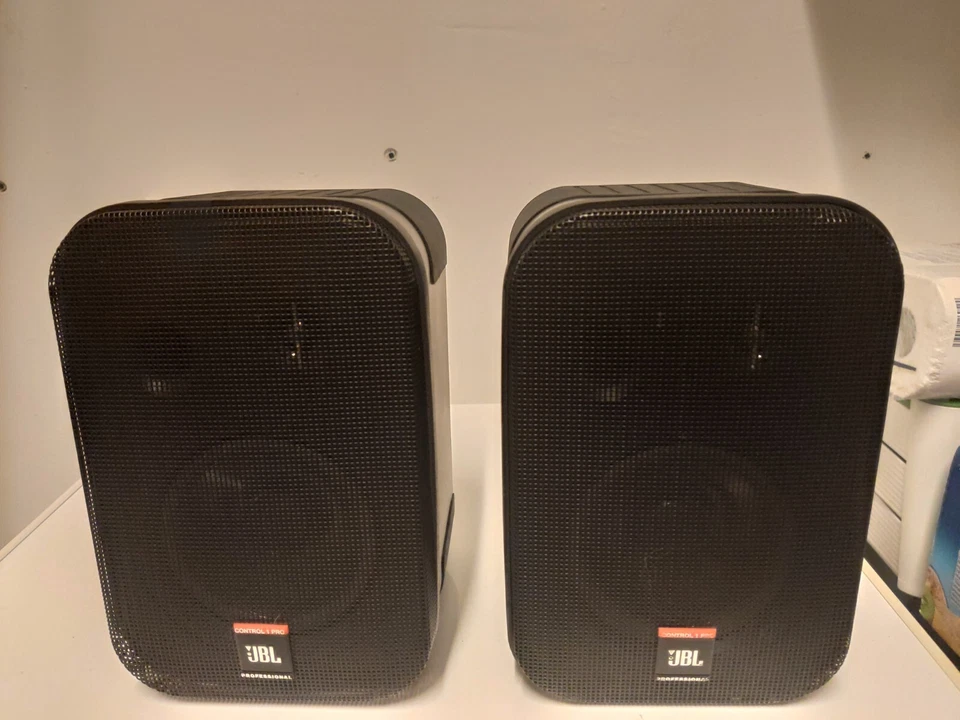 Contol JBL 1 PRO PAR - 235 mm x 159mm x 143 mm 150 Watt - Photo 1/2