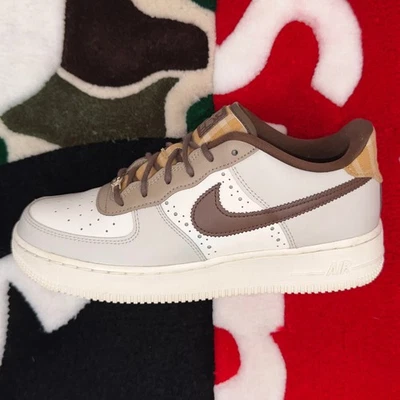 Talla 6.5Y - Nike Air Force 1 Low LV8 Brogue Sail (GS) *USADO/SIN CAJA* Foto 1 de 4