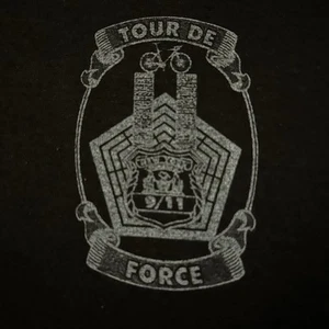 Maglietta NYPD Tour de Force 9/11 Memorial XL nera maglietta grafica - Foto 1 di 5