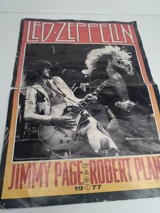 LED ZEPPELIN GUITAR MAG POSTER FRONT AND BACK 15x11 JIMMY PAGE ROBERT PLANT 1977 - Picture 1 of 4