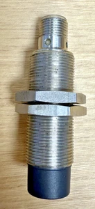 BALLUFF BES M18MG-PSC16F-S04G PROXIMITY SENSOR *USED GUARANTEED* - Picture 1 of 4