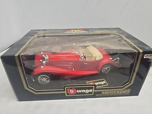 1/18 1936 MERCEDES BENZ 500K ROADSTER IN RED BY BURAGO, #3020. T6 - Picture 1 of 6