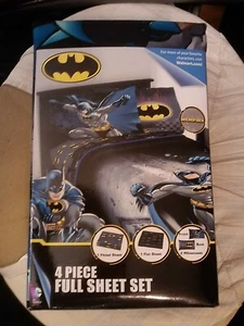 BATMAN MICROFIBER FULL SIZE SHEET SET~NEW/PKG~1 FLAT/1 FITTED/2 PILLOWCASES - Picture 1 of 4