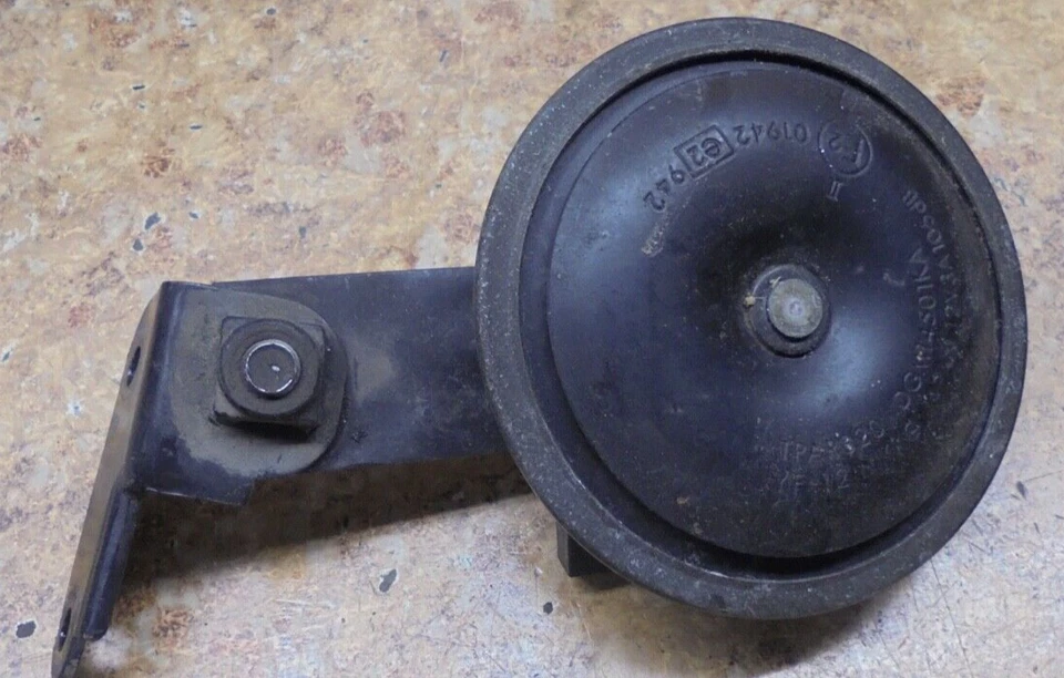 Triumph Sprint RS 955I 955 I 2001 bocina eléctrica 01 Foto 1 de 1