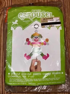 Vintage Canvas Carosel CLOWN PULL TOY kit tela plastica #511 Dick Martin NUOVO - Foto 1 di 3