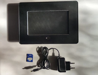 Cornice fotografica digitale 7" Majestic con memoria SD Card - Image 1 of 2