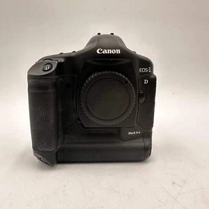 For Parts Canon EOS 1D Mark ll N 8.2MP Digital SLR Camera Body Only - Picture 1 of 7
