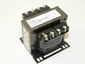 Square D 9070T150D4 Trafo 0,15 KVA Pri 277V Sec 120V NEU - Bild 1 von 4