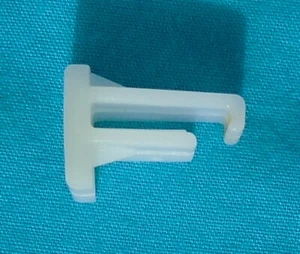 GE Profile Refrigerator Stop Shelf Drawer Clip WR1X2050 - Picture 1 of 2